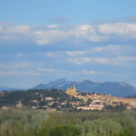 Entre Vignes Et Collines *